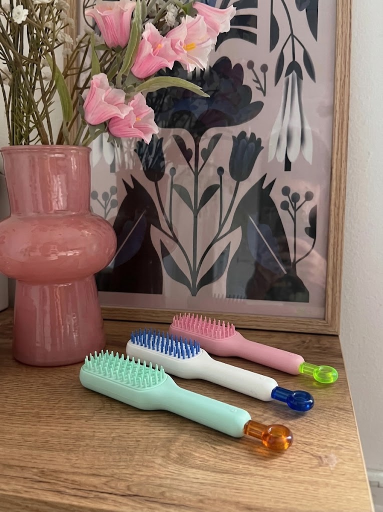 برس مو جادویی دندانه جمع شونده | گره بازکن و تمیزشونده Magic Hair Brush
